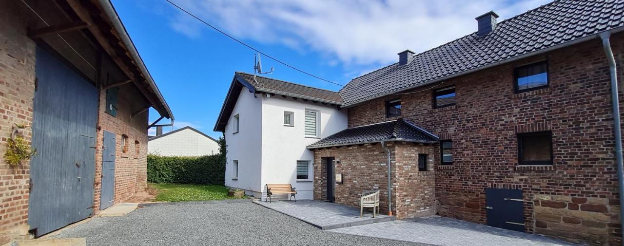 Eifelhof Mit Obstbaumwiese نيدغن المظهر الخارجي الصورة